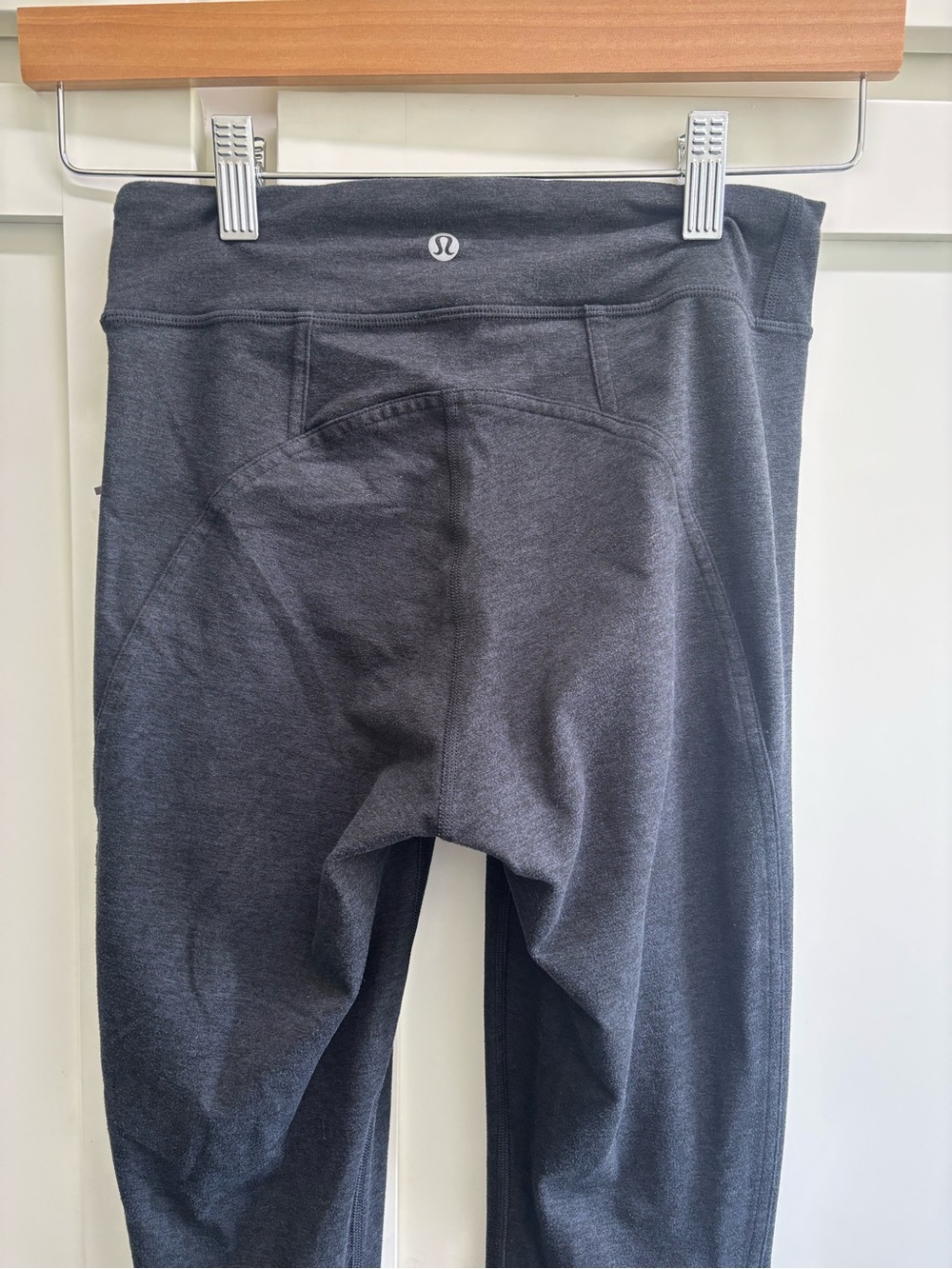 Lululemon softstreme Suedey Split-Hem High-Rise Mini-Flare Pant size 6 black - Picture 5 of 9